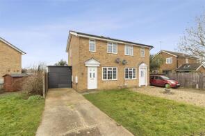 56, Quinnell Drive, Hailsham BN27 1QN