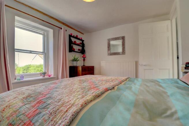 Bedroom 1.1.jpg