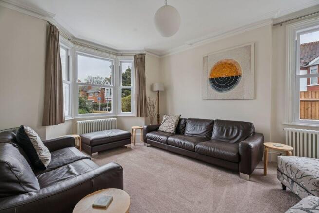 Hagden Lane, Watford, WD18 7SH photo 4