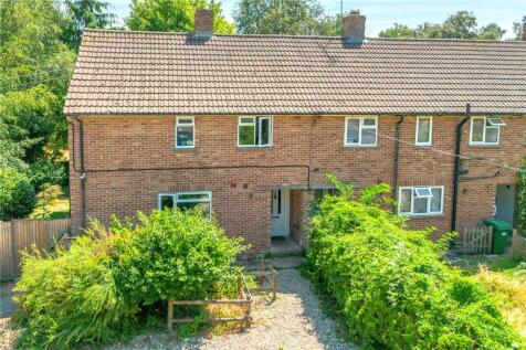 Tile Barn Row, Woolton Hill, Newbury, Hampshire, RG20