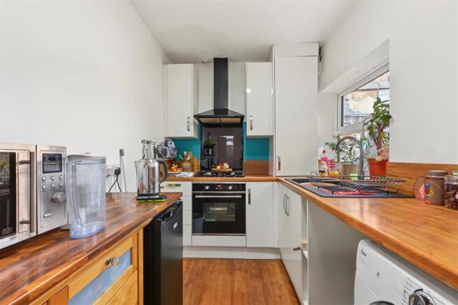 Kitchen_1.jpeg