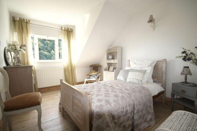 Bedroom 2 - First