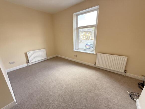 3 bed End of Terrace for sale Image 4