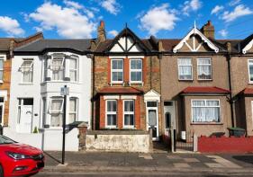 106, Eldon Road, Wood Green, London N22 5EE