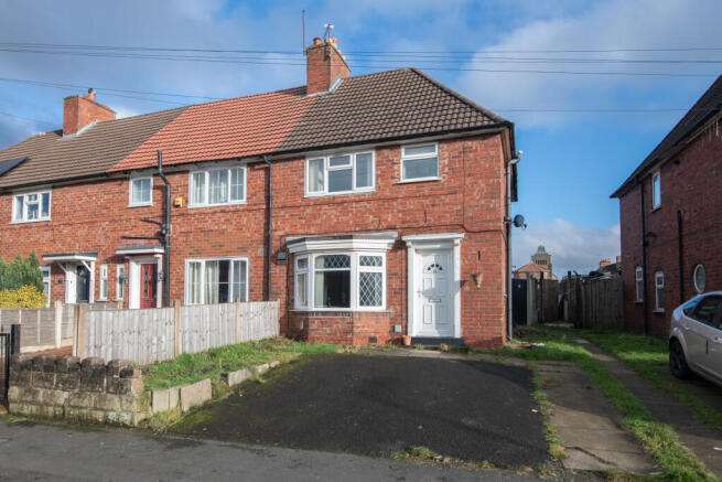 3-bed terraced on Bassett Road, Wednesbury, £200,000