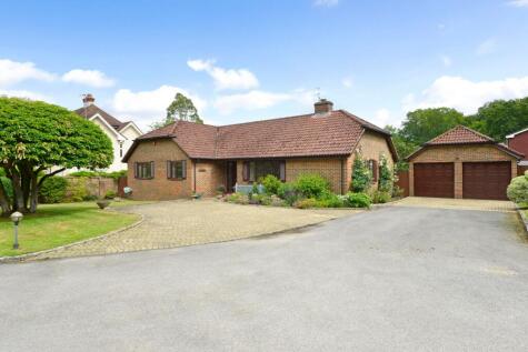 Southwood Chase, Cranleigh, GU6