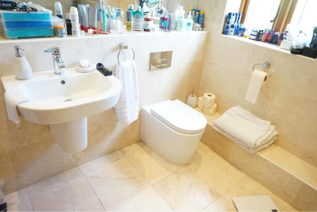 Master En-suite