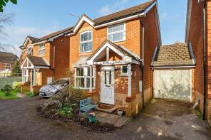 7, Alder Close, Winchester SO21 1XB