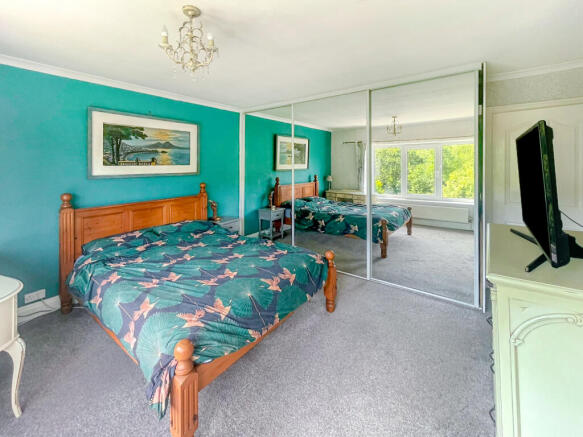 2 bed Semi-Detached for sale Image 8