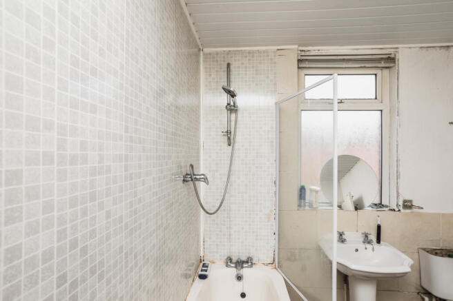 2 bed Terraced for sale Image 10