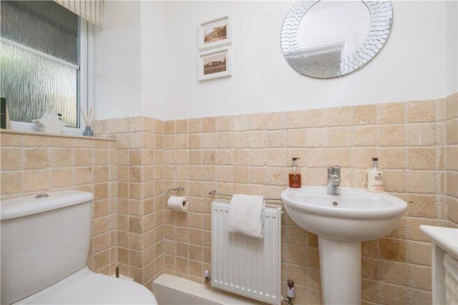 4 bed Semi-Detached for sale Image 10