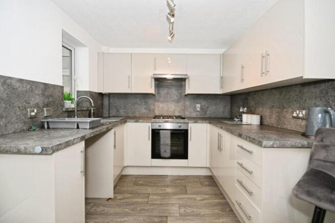 KITCHEN DINER 01.jpg