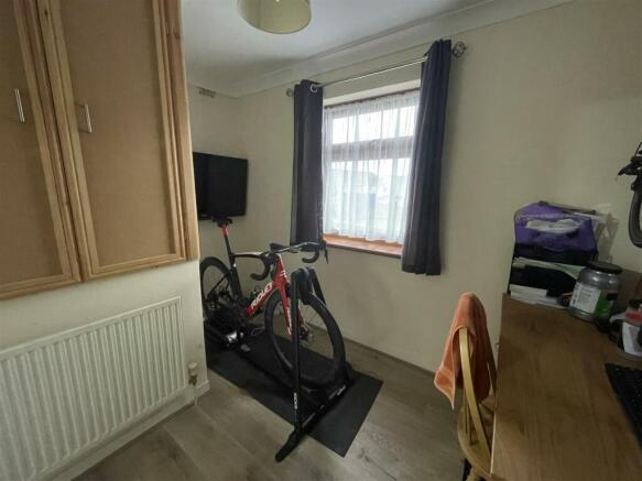 Bedrooms 3