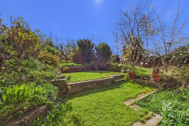 4 bed Semi-Detached for sale Image 6