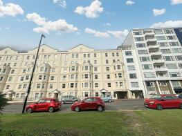 Flat 8, 1 9 Berkeley Court, Wilmington Square, Eastbourne BN21 4DX