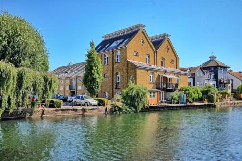 Omega Maltings - Ware - River Views