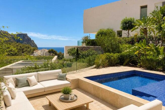 02 cala llamp Meerblickvilla mit eigenem Pool in privater Villen-Anlage kaufen terrasse