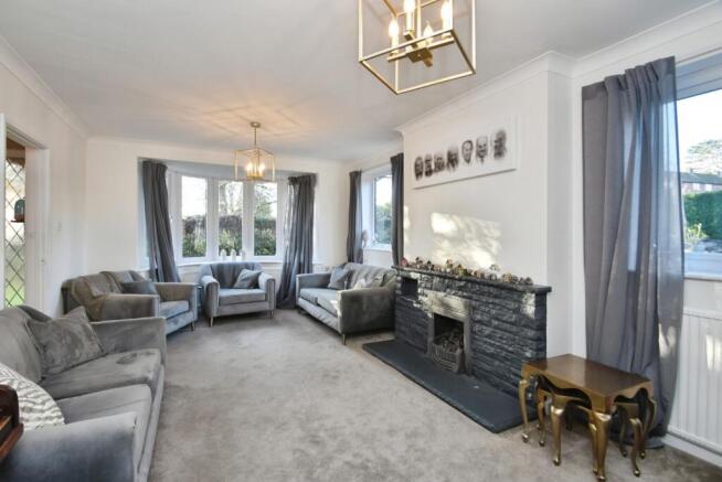 4 bed Detached for sale Image 10