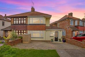 39, Langley Avenue, Hemel Hempstead HP3 9NS