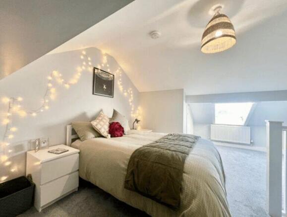 3 bed Terraced for sale Image 7