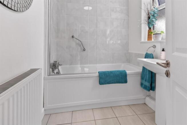 2 bed Semi-Detached for sale Image 8