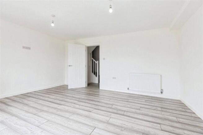 4 bed Semi-Detached for sale Image 7