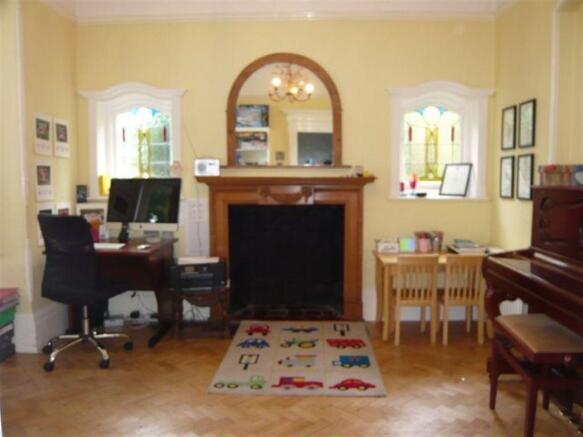 Photo 10