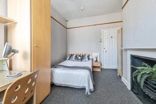 6 bed Terraced for sale Image 6