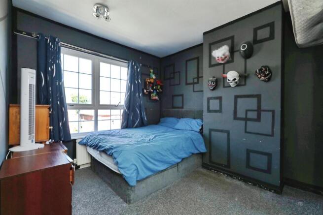 3 bed Semi-Detached for sale Image 12