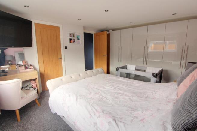 Ashford Bedroom 1 2