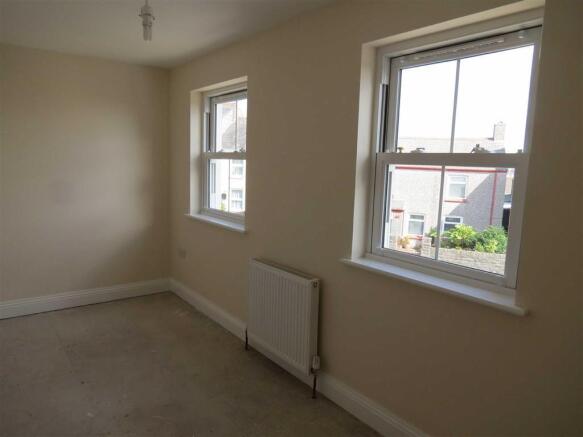 Bedroom 1: