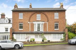 The Red House, The Green, Northampton NN6 8PT