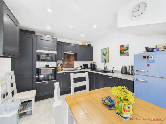 2 bed End of Terrace for sale Image 9