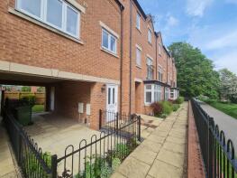 69, Iris Crescent, Lincoln LN1 1BD