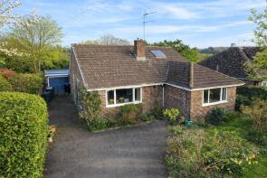 Barley Croft, Loxwood Road, Alfold, Cranleigh GU6 8HG