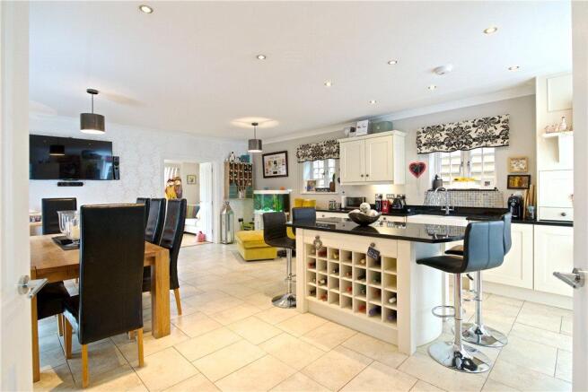 Kitchen/Dining