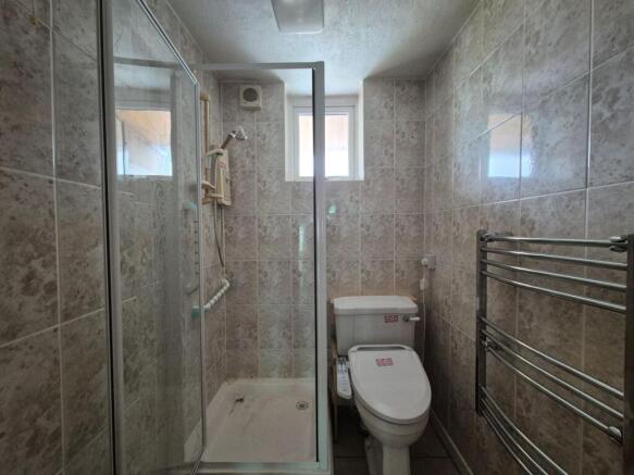 31 Links Avenue, Little Sutton, Ellesmere Port, Merseyside, CH66 1QS photo 4