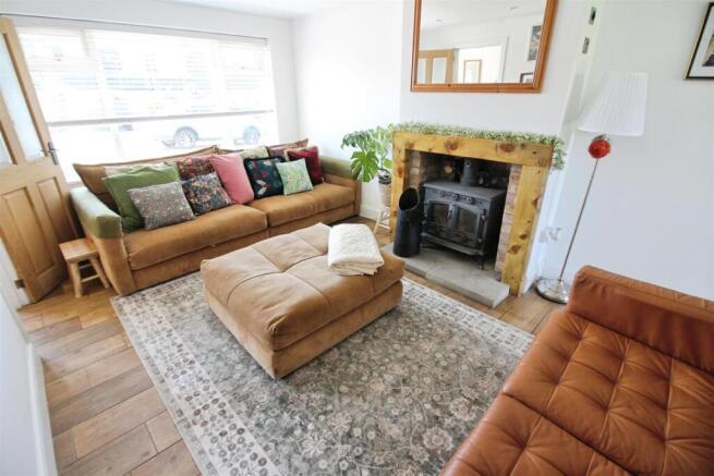 3 bed Semi-Detached for sale Image 5