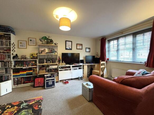 Caroline Court, Burton-on-Trent, DE14 photo 3
