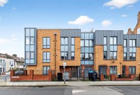 5, Ensham Court, Gatton Road, London SW17 0EZ
