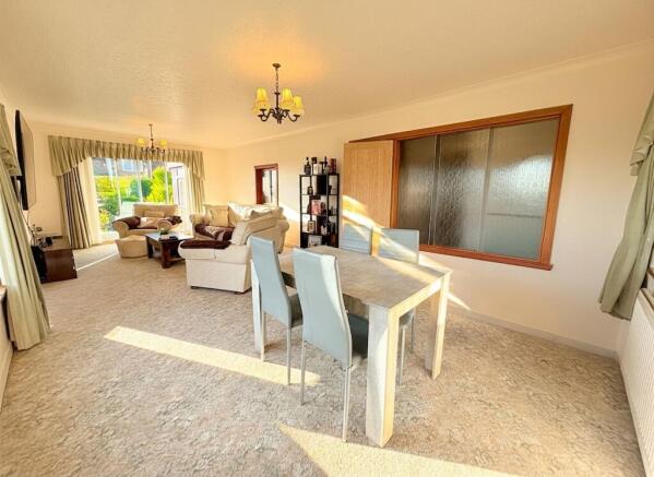 3 bed Detached for sale Image 4