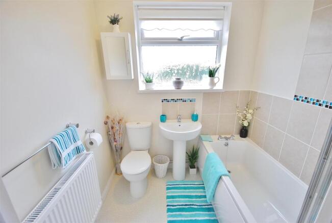 10 Kennedy Road, Hol