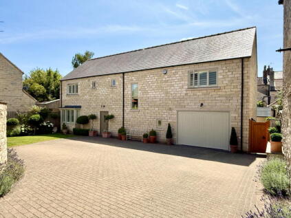 Saxton ~ Hungate Close, LS24
