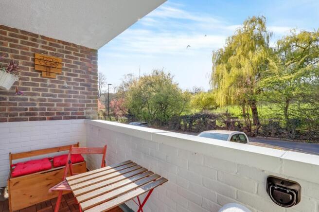 02-8003JHPropWorld - Flat 10 Wells Park Court - 34