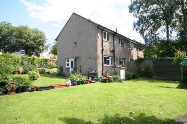 OUTSIDE (CORNER PLOT