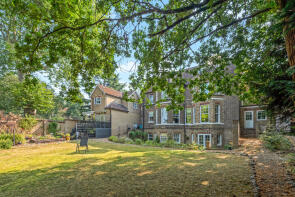 Flat 2, 92, Court Road, London SE9 5AH