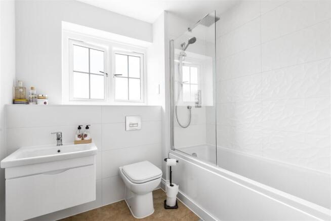 Bathroom.jpg