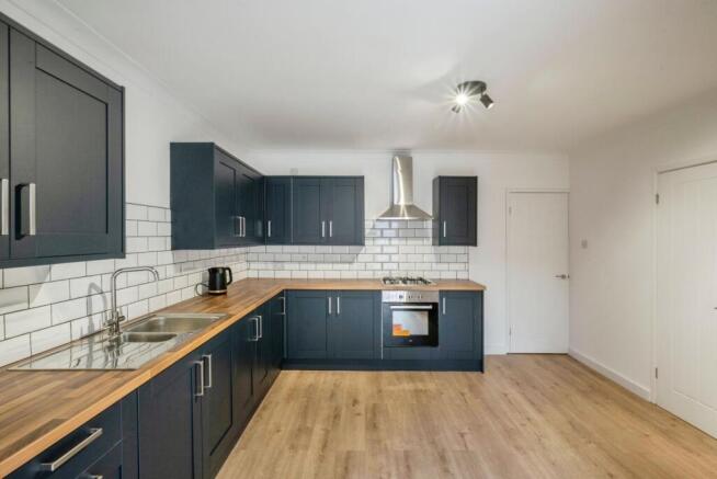 2 bed Detached for sale Image 7