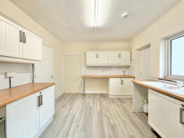 13, High Street, Griffithstown, Pontypool NP4 5HU
