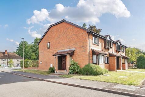 St. Michaels Close, Fleet, Hampshire, GU51